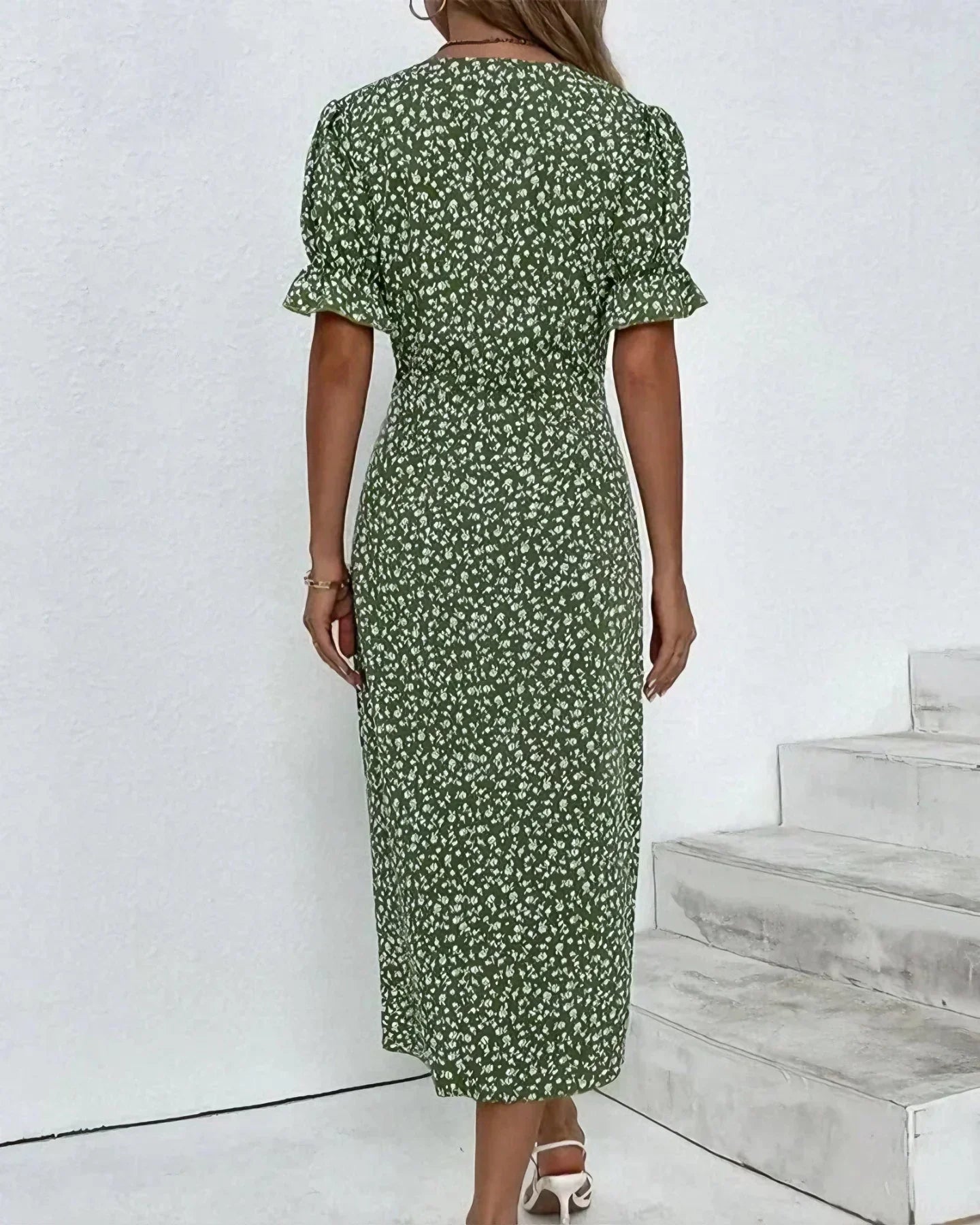 TINE | VESTIDO DE MANGA CORTA FLORAL - ZYRO
