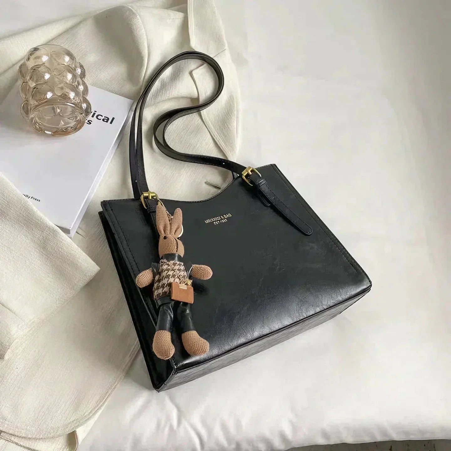 MIKAXIQI & BAGS | BOLSO VEGANO COM ENCANTO - ZYRO